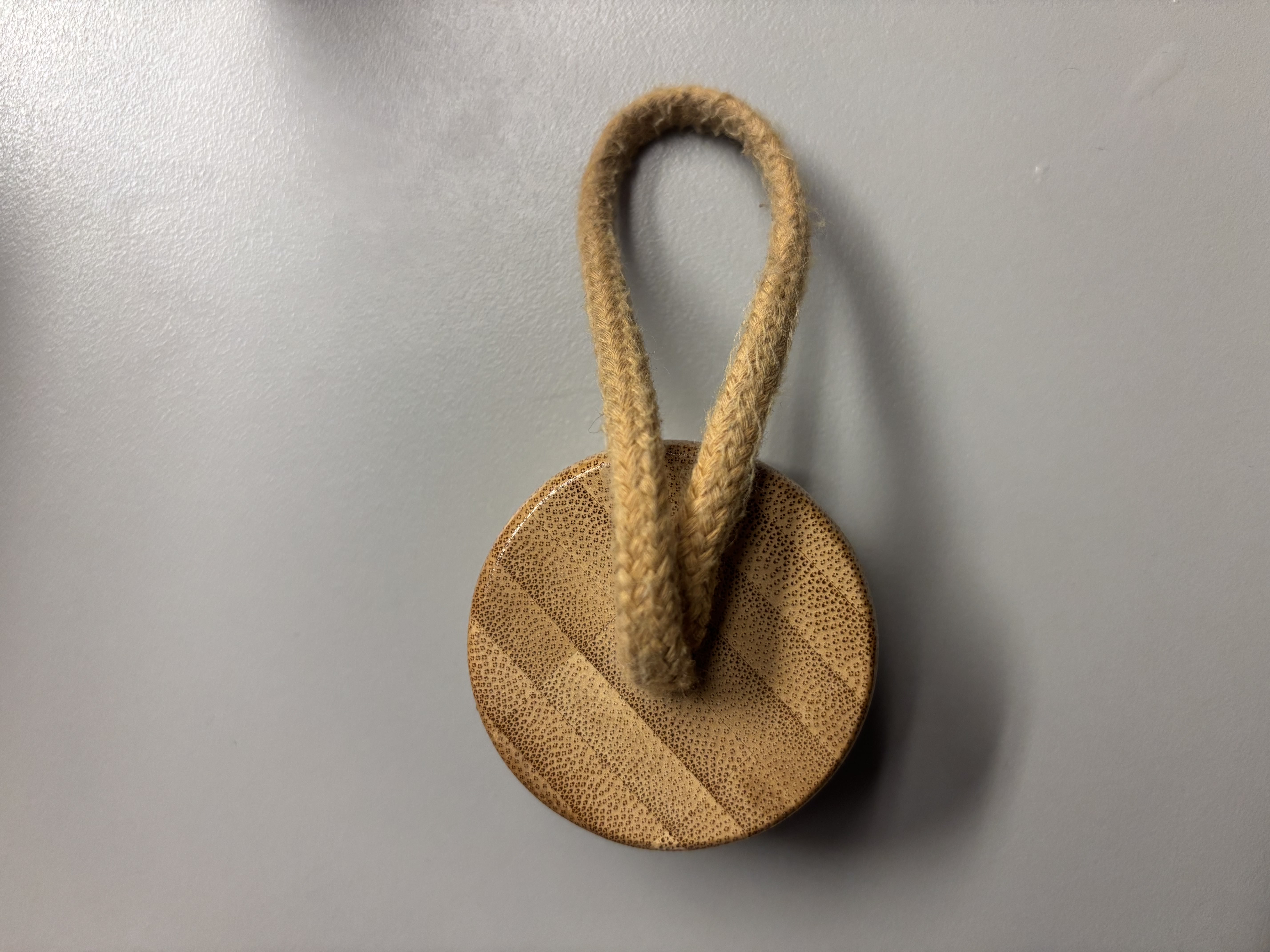 Physical Image of a Waterbottle Cap