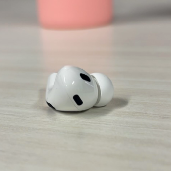 Physical Image of an AirPod
